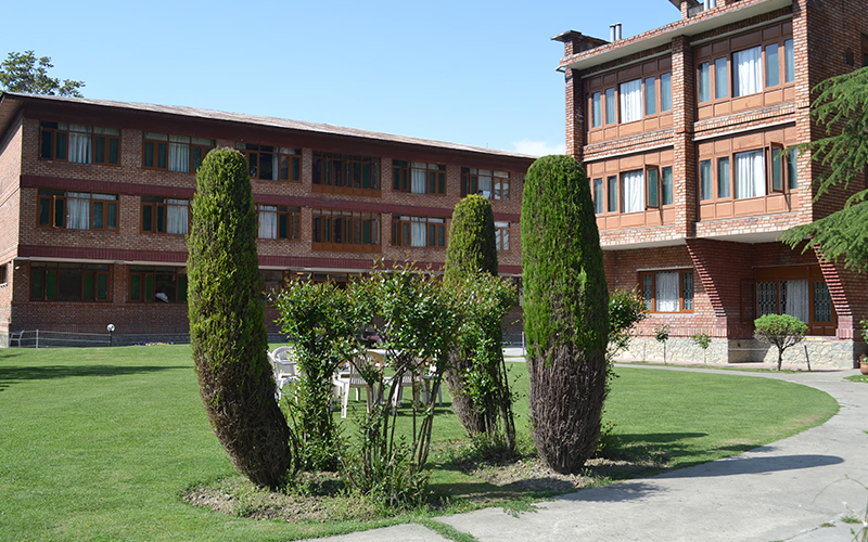 Hotel Brown Palace Srinagar