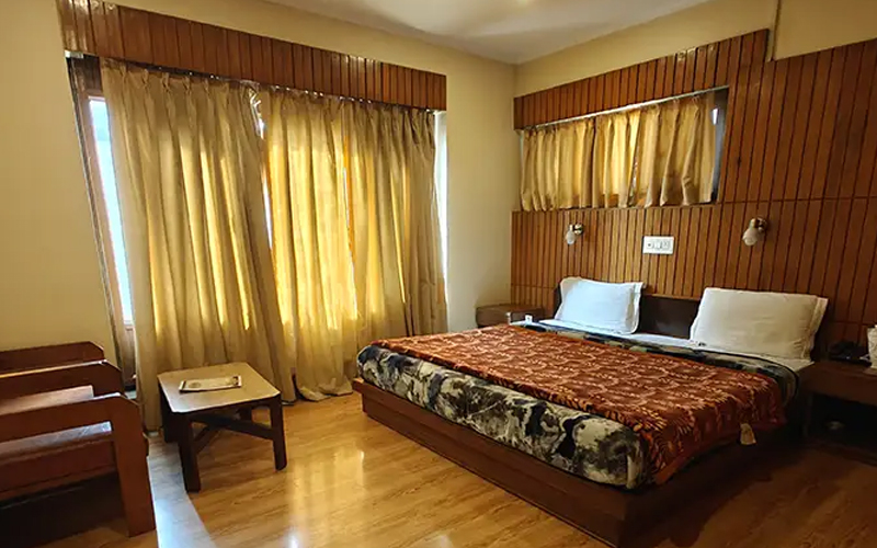 Hotel Brown Palace Srinagar – Hotel Exterior