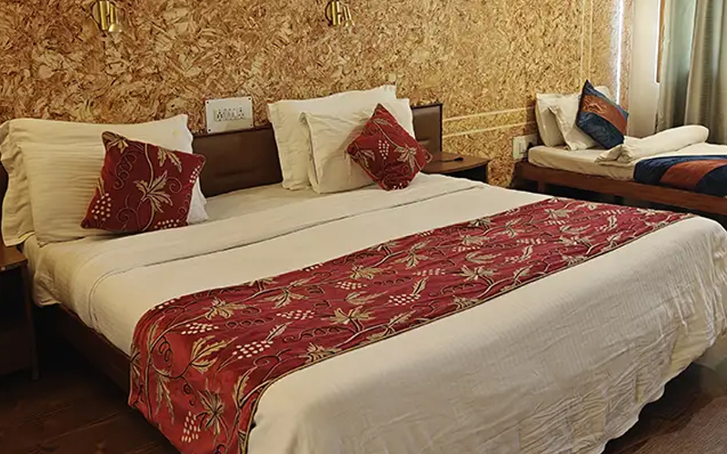 Hotel Brown Palace Srinagar – Comfort Room