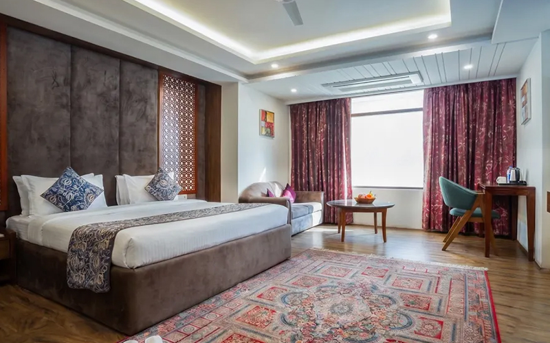 Hotel Royal Batoo Srinagar – Deluxe Room