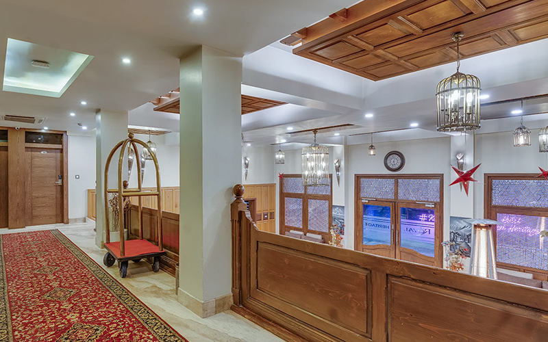 Hotel Royal Heritage Srinagar – Reception & Lobby