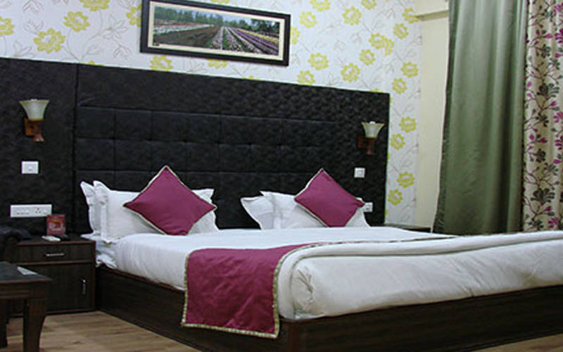 Hotel The Grand Mamta Srinagar – Guest Room