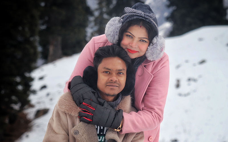 Romantic Kashmir honeymoon image 3